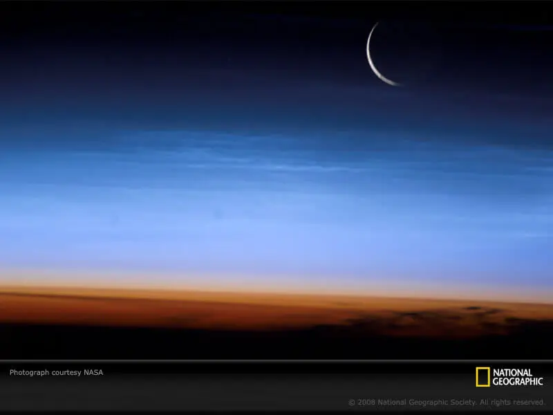 moon-limb-iss007e10974-sw